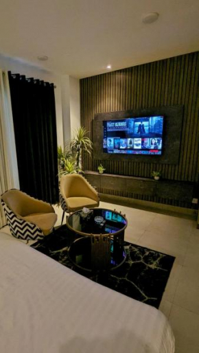 Supreme Studio Suite - Pentasquare